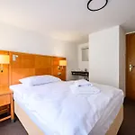 Aparthotel Gaestehaus Dorfschmiede Tux