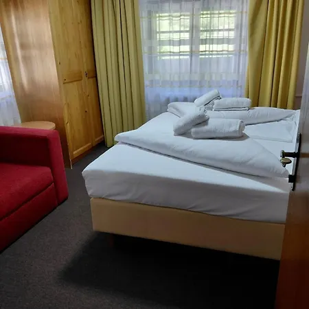 Gaestehaus Dorfschmiede Apartahotel *