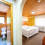 Gaestehaus Dorfschmiede Apartmanhotel 3*