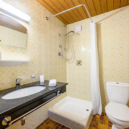 Gaestehaus Dorfschmiede מלון דירות טוקס