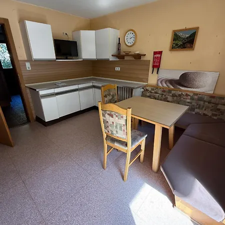 Gaestehaus Dorfschmiede מלון דירות