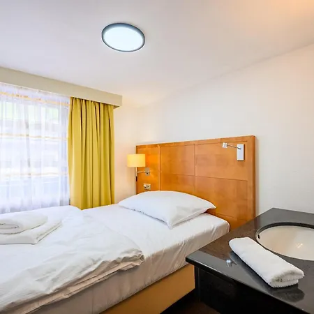 Lägenhetshotell Gaestehaus Dorfschmiede *